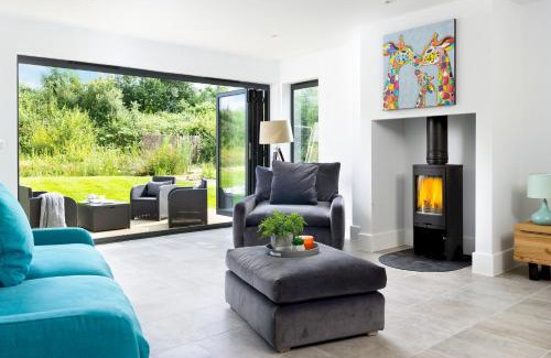 Holworth Casa | Lakeside property with spa on a nature reserve Bulrushes BV04