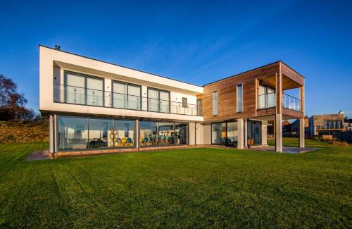Holworth Casa | Lakeside property with spa access on a nature reserve Sandpiper BV13