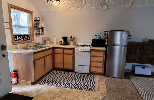 Paw Paw Cabaña | Lakeside Quonset Hut, Cozy And Romantic