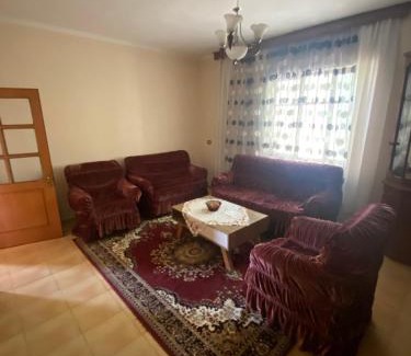 Udenisht Casa | Lakeside Rental