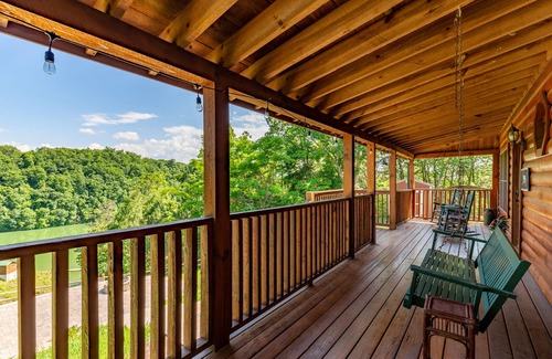 Dandridge Cabina | Lakeside Rest