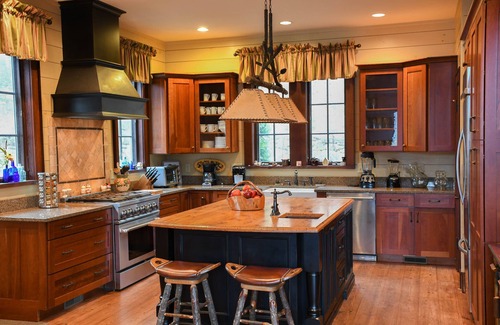 Cullowhee Casa | Lujosas vistas al lago Glenville Lodge-Increíbles / muelle grande / ¡Perfecto para familias!