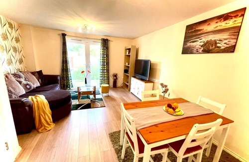 West Thurrock Casa | Lakeside Stylish 3 Bedroom House