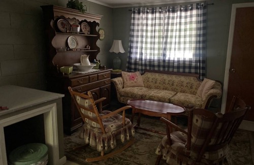 Ashland Casa | Lakeside Suite with full Kitchen