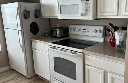 South Bradenton Condominio | Lakeside Village