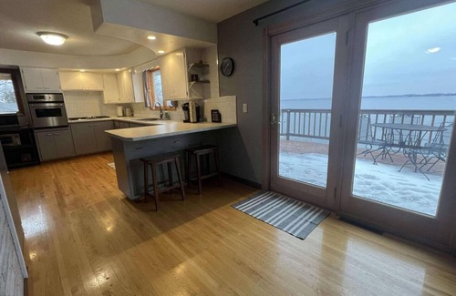 Watertown Casa | LakesideLux:Kayak|LilyPad|FamFriendly|RVHookup