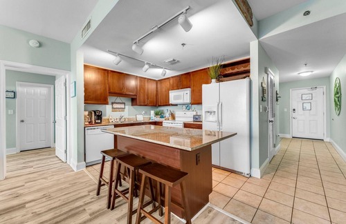 Panama City Beach Condominio | Laketown Wharf 1331