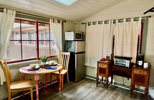 Franklin Cabina | LakeTrail Cabin suite w/hottub opt LT1