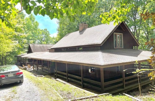 Franklin Cabina | LakeTrail Cabin suite w/hottub opt LT1