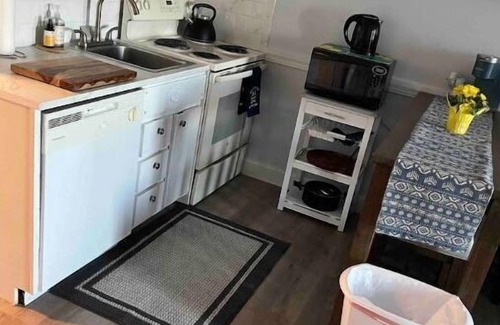 Weirs Beach Condominio | Lakeview 1Bedroom w Kitchen Pool Hot Tub Concerts Fire Pit Hiking Weirs Beach