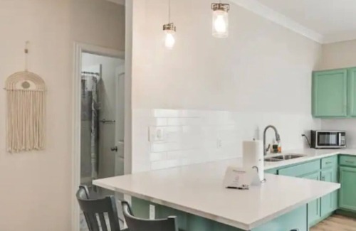 Rowlett Casa | Lakeview 2BR/1B Guest Home with Hot Tub