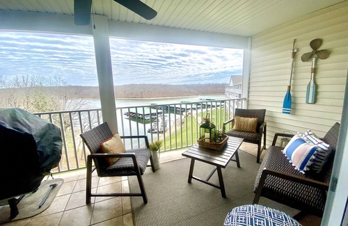 Kaiser Condominio | Relájese y descanse, pacíficas vistas al lago, 4 hab. 3 baños, con embarcadero / Osage Beach