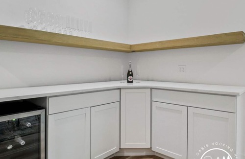 Logan Casa | Lakeview A-Frame Oasis in Hocking Hills --Sleeps 15