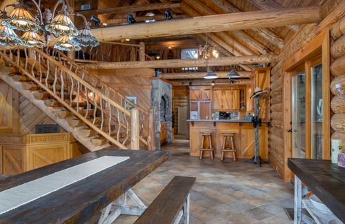 Northport Cabina | Lakeview Cabin Escape: Your Serene Waterside Retreat