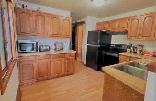 Minocqua Casa | Lakeview Cabin en el corazón del centro de Minocqua, WI