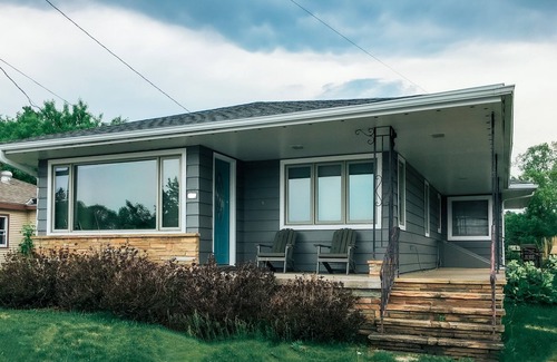 Minocqua Casa | Lakeview Cabin en el corazón del centro de Minocqua, WI