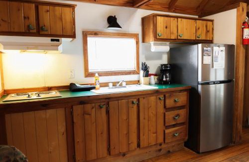 Mead Casa | Lakeview Cedar Cabin - The Birds Nest - 1