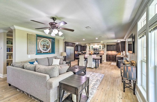Edgemont Casa | Lakeview Edgemont Escape w/ Fire Pit + Grill!