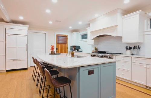 Danbury Casa | Lakeview Estate - Chef's Kitchen - NYC Getaway