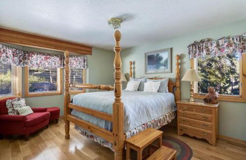Ridgewood Casa | Lakeview Hideaway 3BDR for 8 w Private Hot Tub