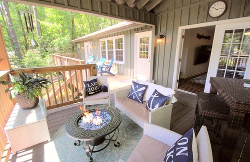 Lake Sequoyah Cabina | Lakeview, Lake access,Covered deck, Fiber optic Wi-FI