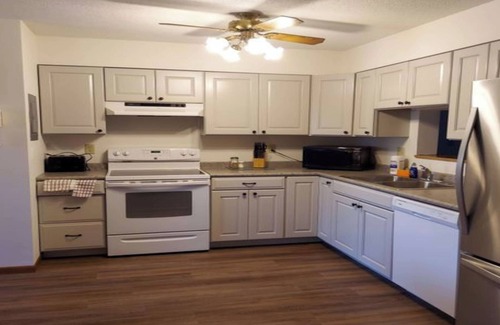 Devils Lake Cabina | Lakeview Lodge