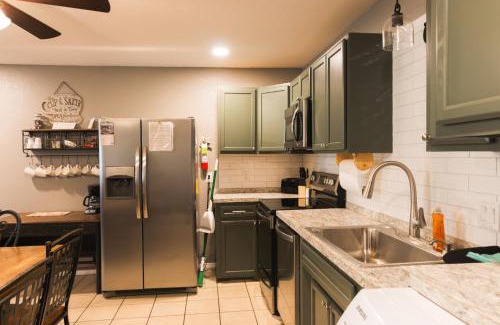 Mead Casa | Lakeview Main Room - 19