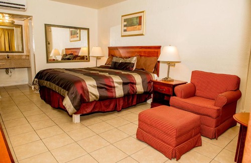 Shore Acres Hotel | Lakeview Motel
