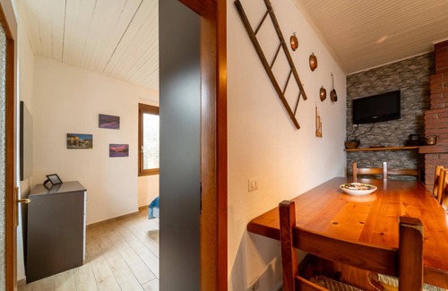 Bellano Apartamento | Lakeview Oasis in Bellano by Wonderful Italy