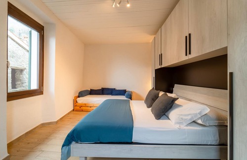 Bellano Apartamento | Lakeview Oasis in Bellano by Wonderful Italy