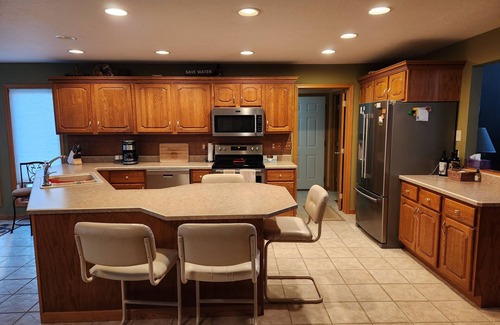 Crofton Cabina | Lakeview retreat with room for the whole family!