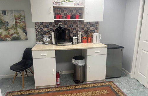 Burke Apartamento | Lakeview - Tranquille and private suite Located 20 minutes from D.C