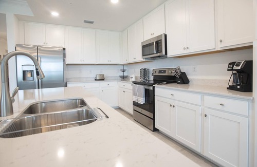 Lakewood Ranch Condominio | Lakewood National 2nd Floor Condo 2/bed, 2/bath with golf & lake view