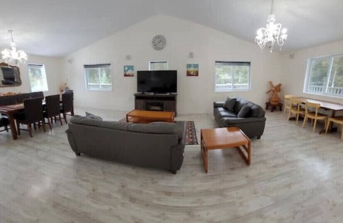 Lion's Head Casa | LakeWood Trails - Waterfront Cottage with 4+ Acres and surrounded by green belt.
