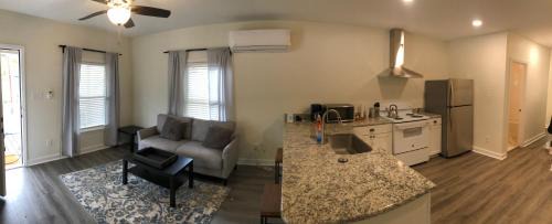 Durham Casa | Lakewoodlyon Park Renovated Cottage Near Duke 23a