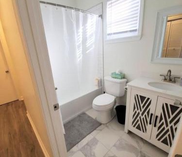 Durham Casa | Lakewoodlyon Park Renovated Cottage Near Duke 28a
