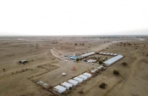 Amar Sagar Pol Otro | Lakhmana Desert Camp With Swimming Pool