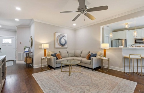 Winchester Casa | Lakin It Easy-Pool, Twin Creeks Marina, & Dry Creek Beach