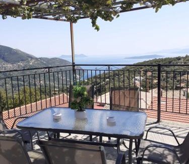 Fternon Apartamento | Lakis house