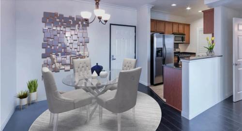 Wilshire Apartamento | LALA House -1Br with Free Parking, Pool, Laundry