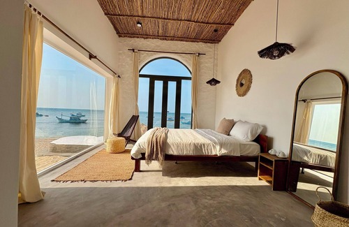 Phu Quy Hotel | LaLaLand Retreat Phú Quý