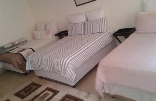 Greater Johannesburg Metropolitan Area Casa | Lala’s guest house