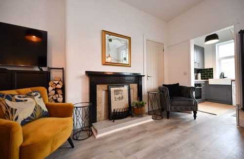 Troon Apartamento | Lallan Shores - 2 bed newly refurbished ground floor flat in town centre location in Troon.