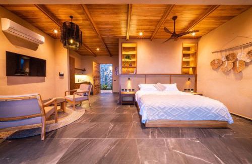 Carmen Hotel | LALOON Luxury Suites - Adults Only