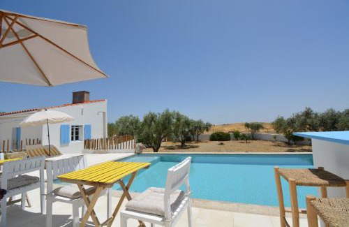 Mertola Cama Y Desayuno | LALOU Casinhas B&B