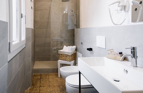 Castel San Pietro Terme Casa | LaMì Room & Apartment