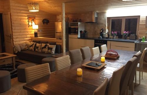 Montaigut-le-Blanc Casa | Lama-Gîte-des-Puys chalet écologique à 30km des pistes, visite aux lamas Charge VE
