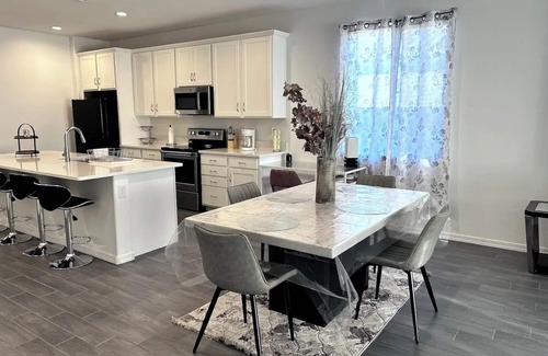 Arizola Casa | Lamar Place house with WiFi, AC in charming Casa Grande
