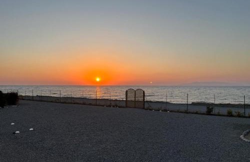 Kamiros Casa | Lambou Beach Sunset