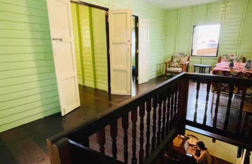 Bangkok Yai Casa | Lamduan house whole House - 3BR - Experience temple and canal life